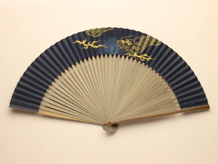 京扇子 龍